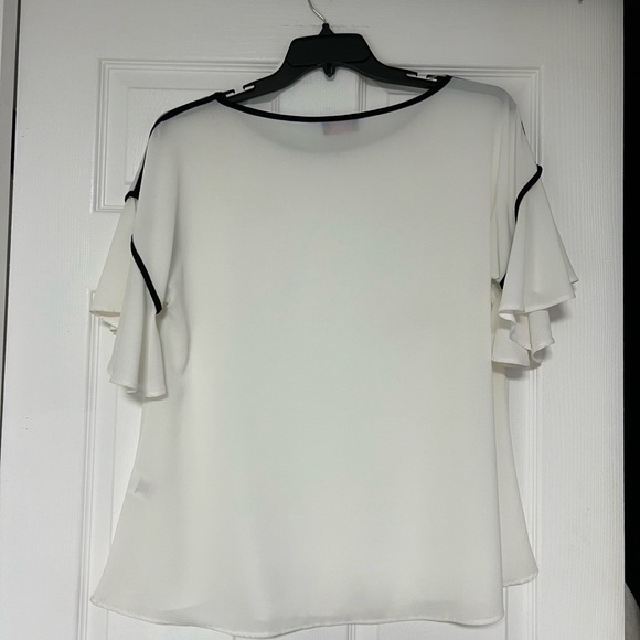 Isle White Ruffle Sleeve Blouse - Picture 11 of 11